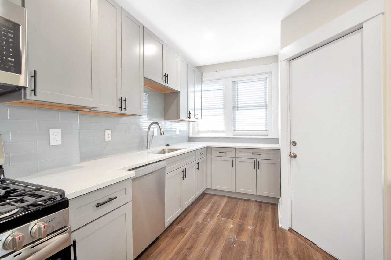 107 School St #2 - Photo 5 of 31