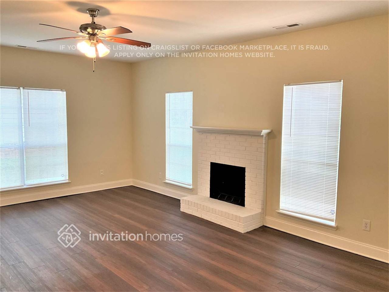 1618 Waterstone Ln - Photo 4 of 20