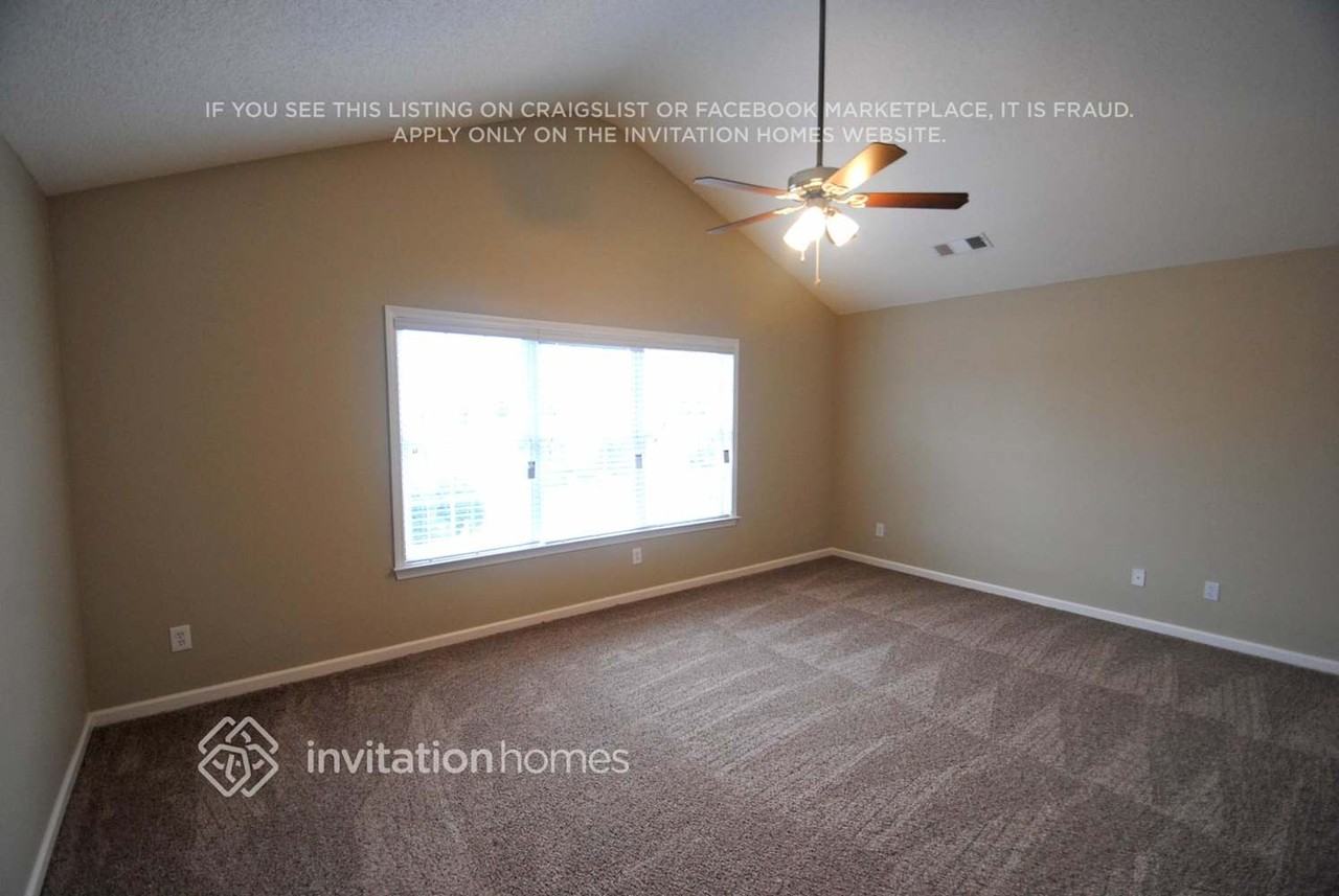4413 Weham Ct - Photo 5 of 9