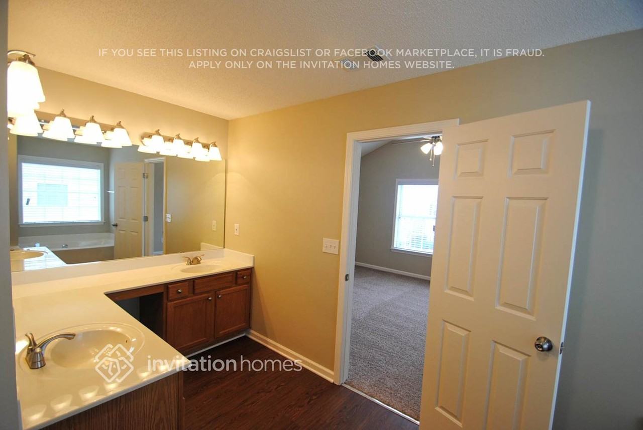 4413 Weham Ct - Photo 6 of 9