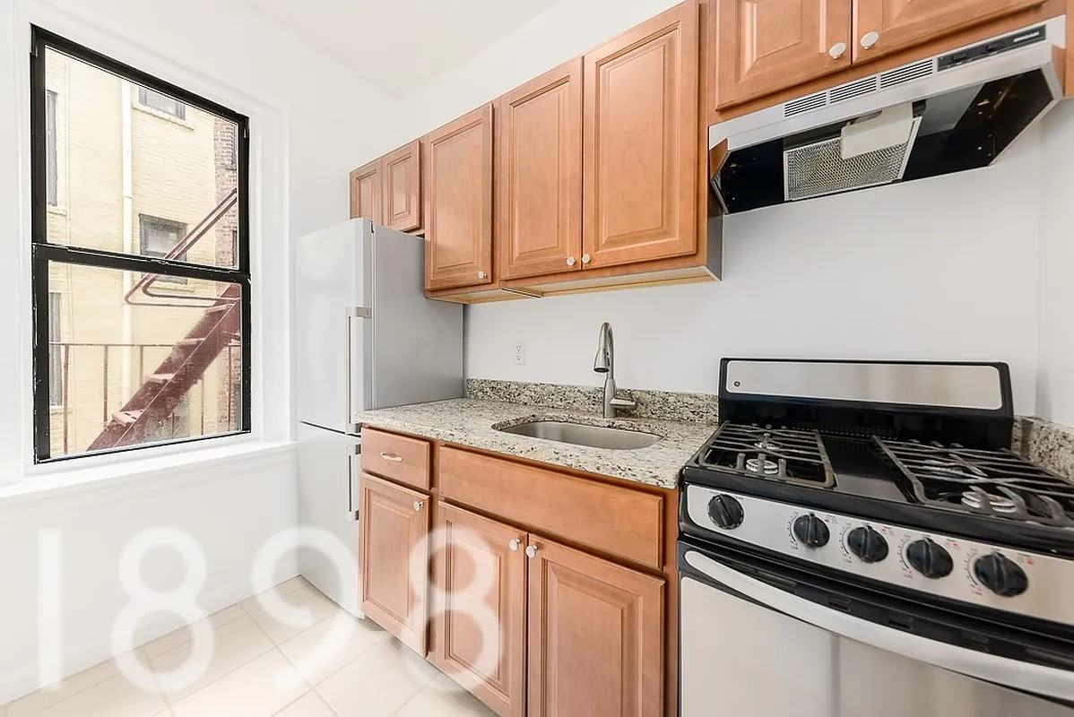 43-08 40th Street #3H - Photo 3 of 5