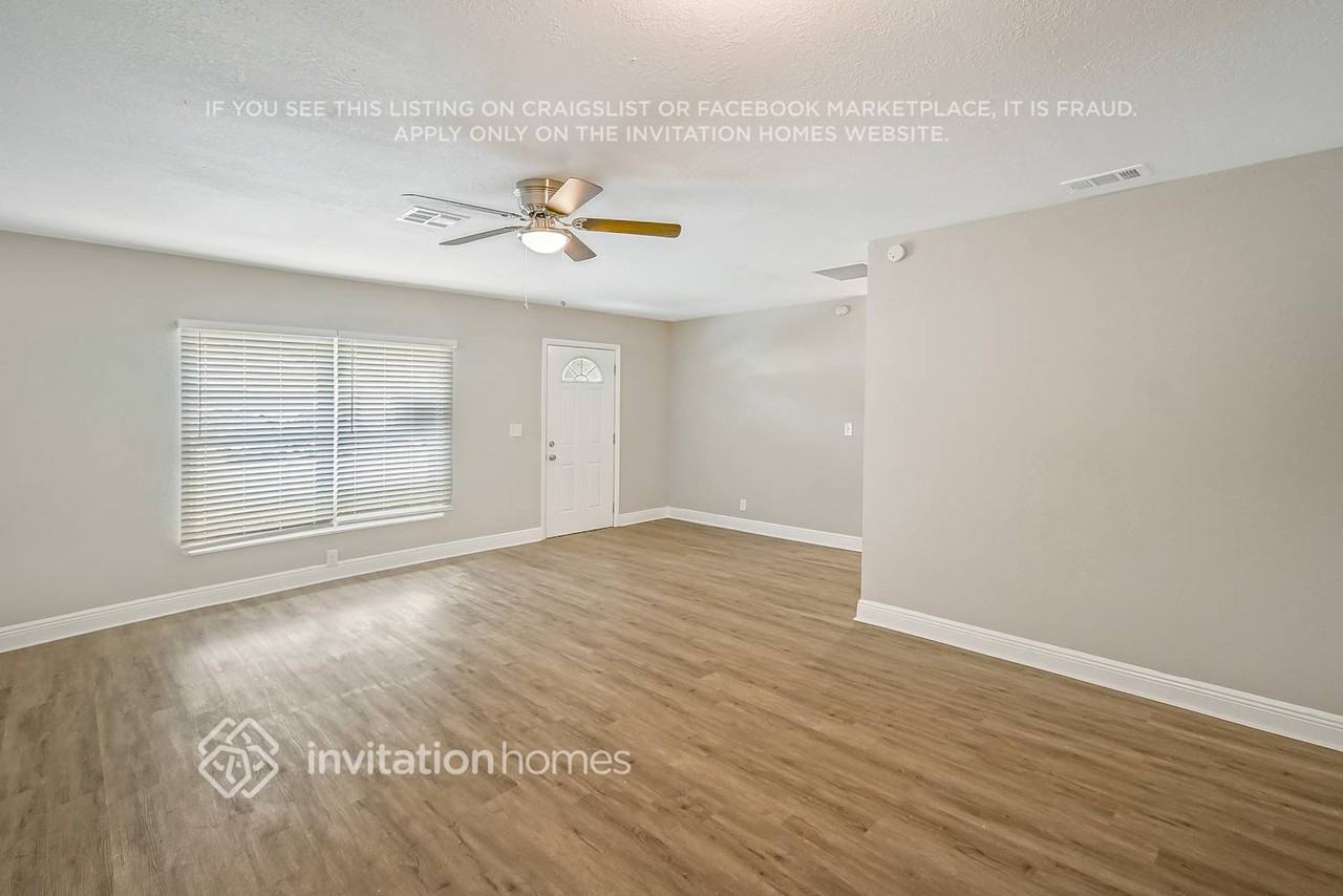 5919 Ithaca Cir W - Photo 3 of 16