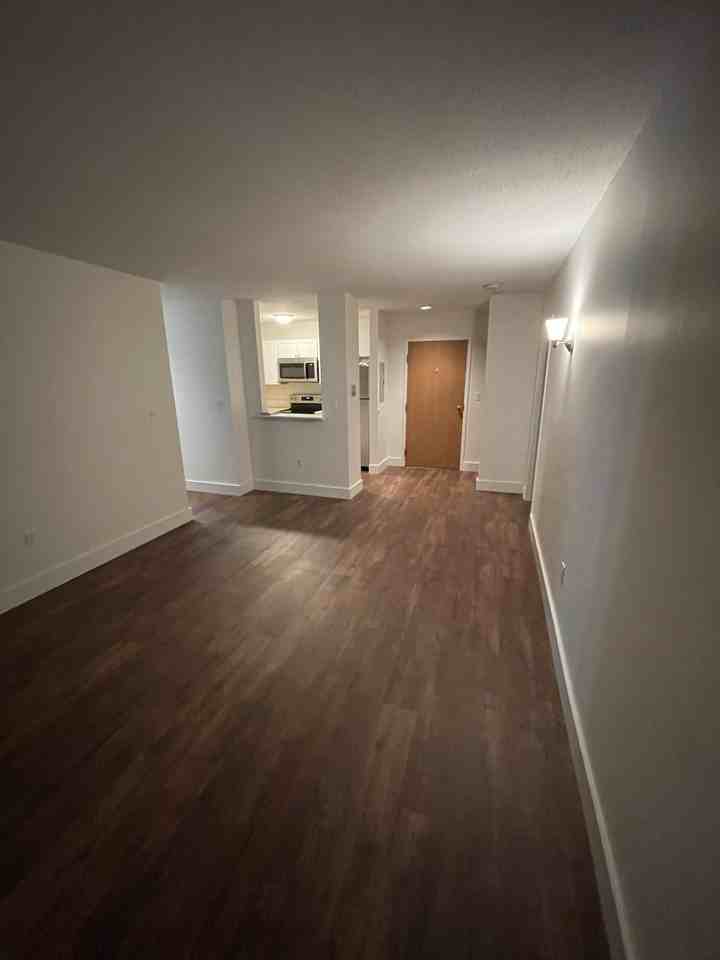 16 Campbell Rd #213 - Photo 5 of 7