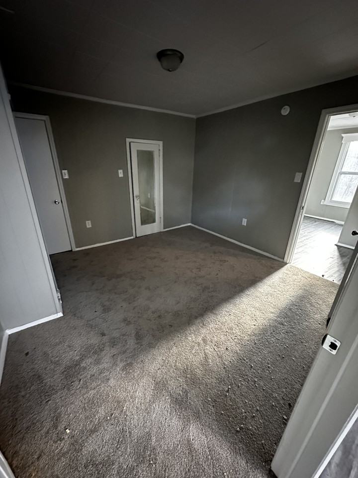 1628 1/2 Rivermont Hts #2 - Photo 5 of 11