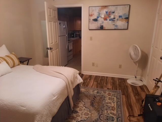 118 Elles Ave #A - Photo 4 of 10