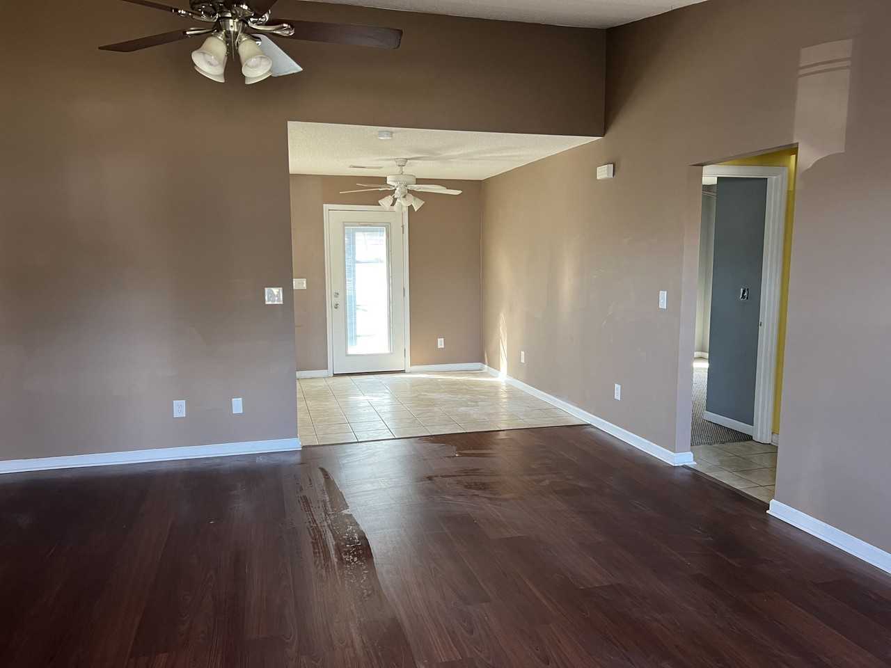 533 S Boundary St - Photo 2 of 18