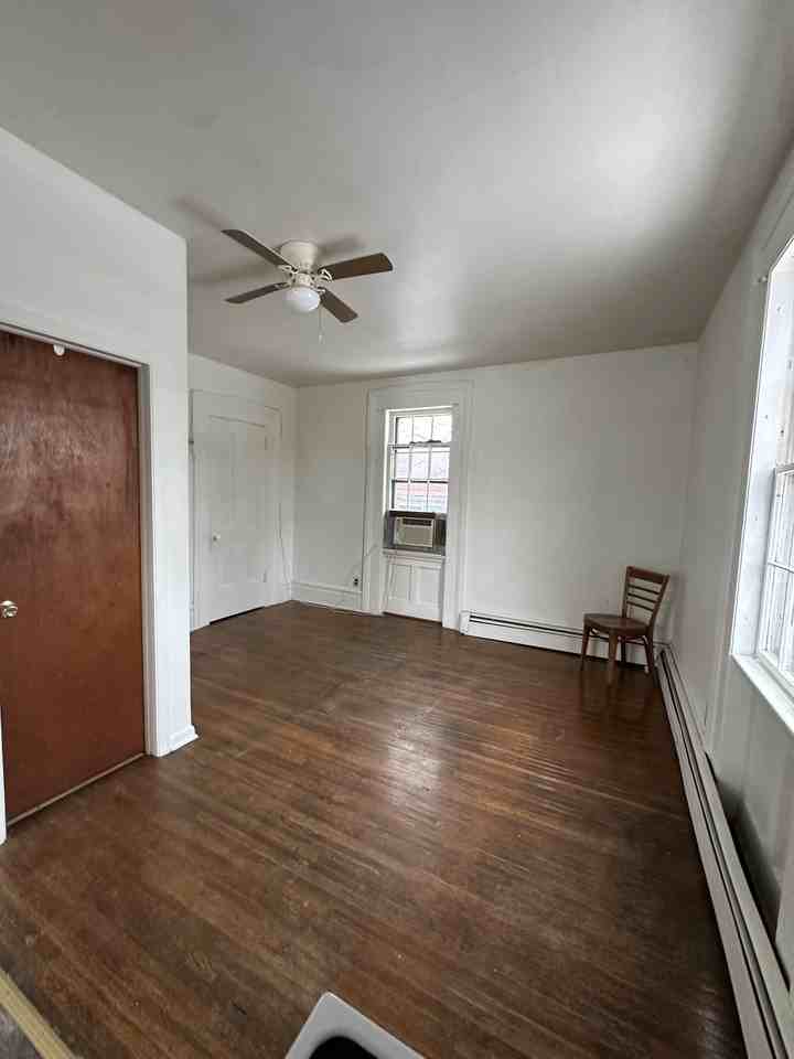 8746 Main St #4 - Photo 7 of 8