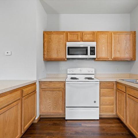 9639 Spur Line Ct - Photo 6 of 10