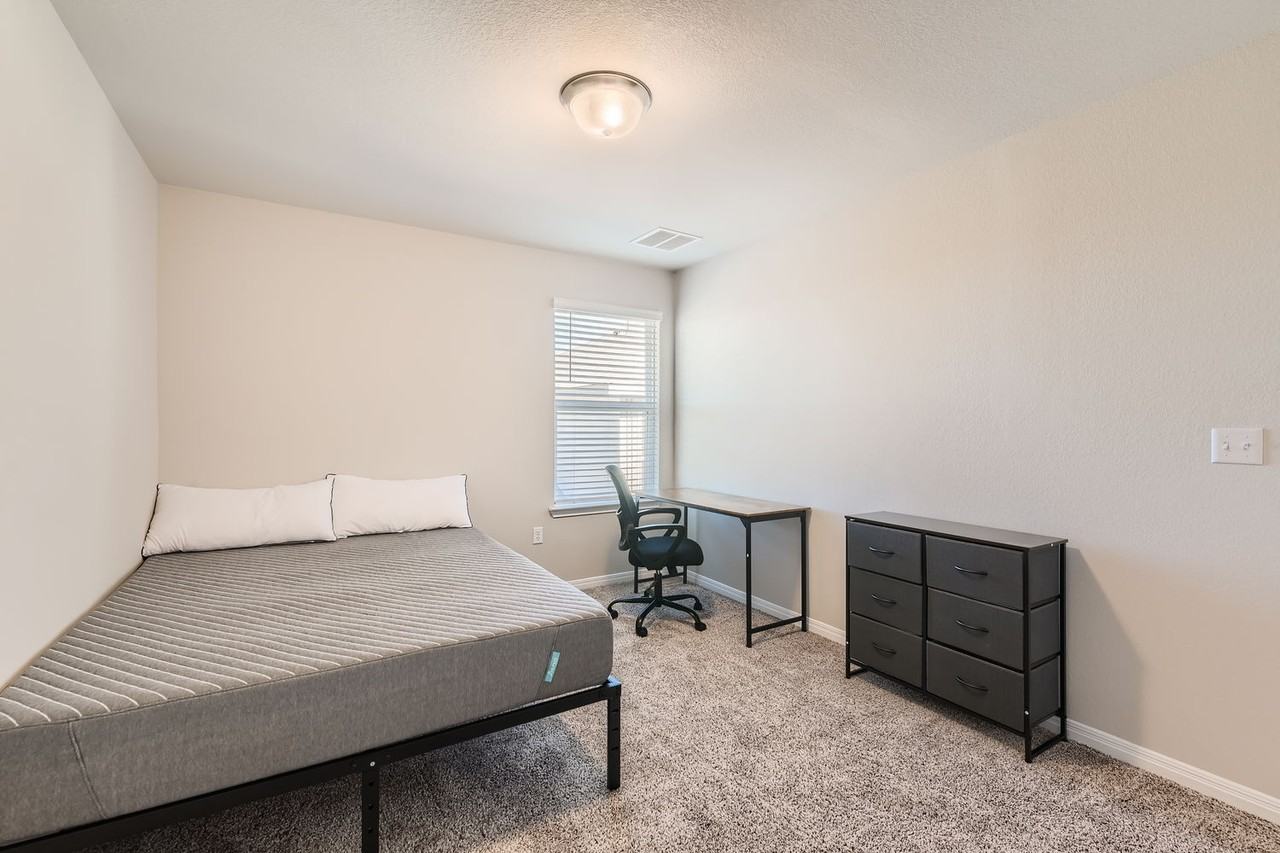 6310 Rounded Pebble Ln - Photo 2 of 26