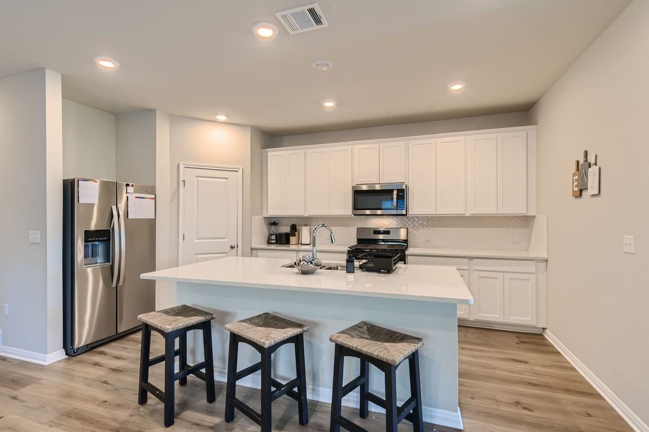 6310 Rounded Pebble Ln - Photo 3 of 26
