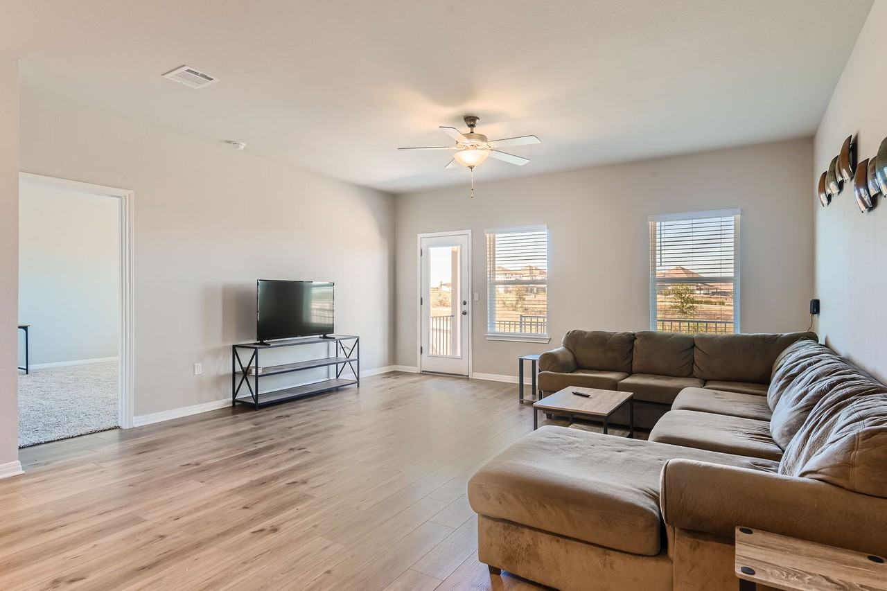 6310 Rounded Pebble Ln - Photo 5 of 26