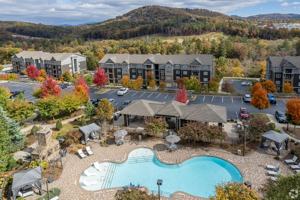 featured image of 1000 Aventine Dr