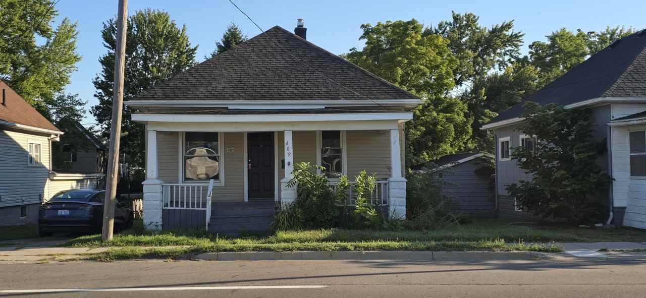 409 Corunna Ave - Photo 5 of 11