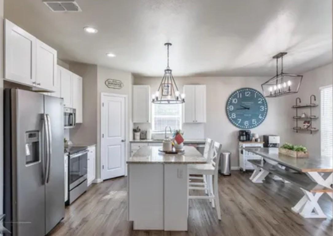 7449 Sleepy Hollow Ln - Photo 6 of 19
