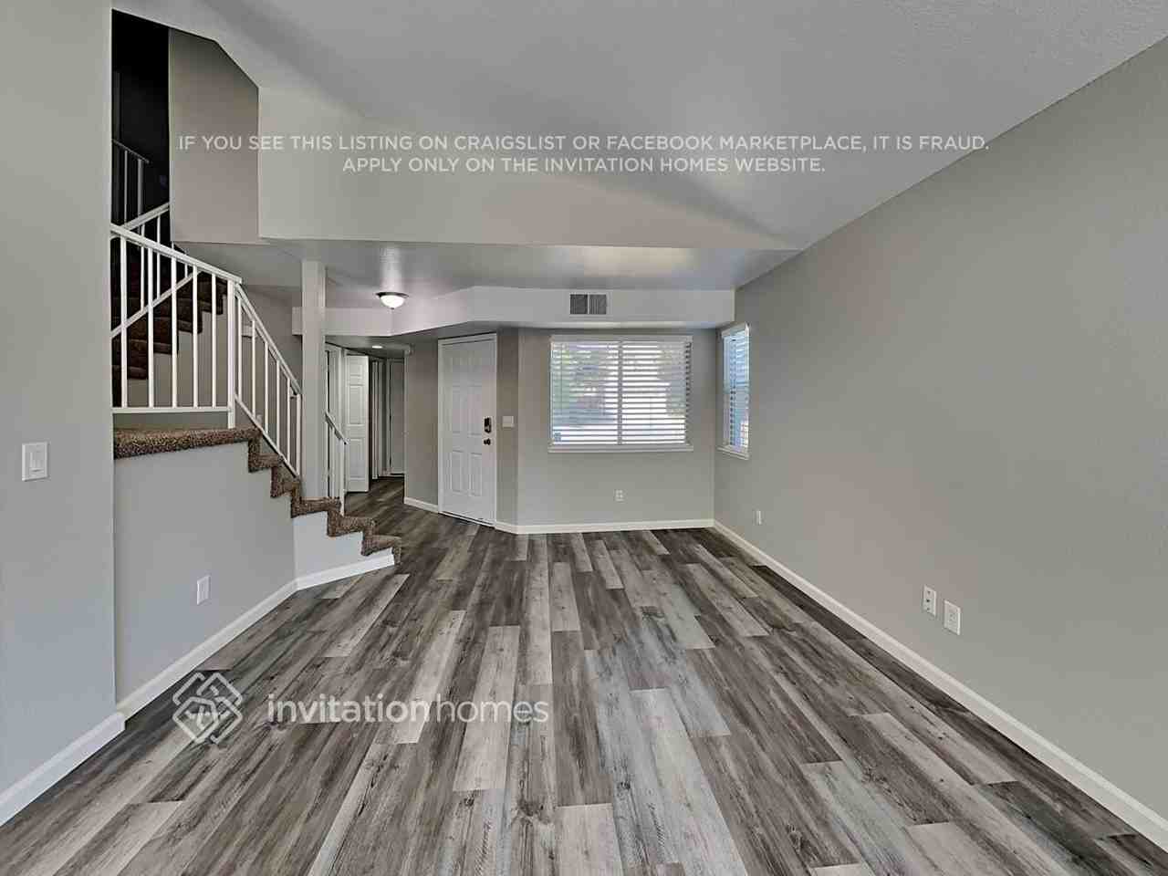 8346 Oakenshield Cir - Photo 4 of 20