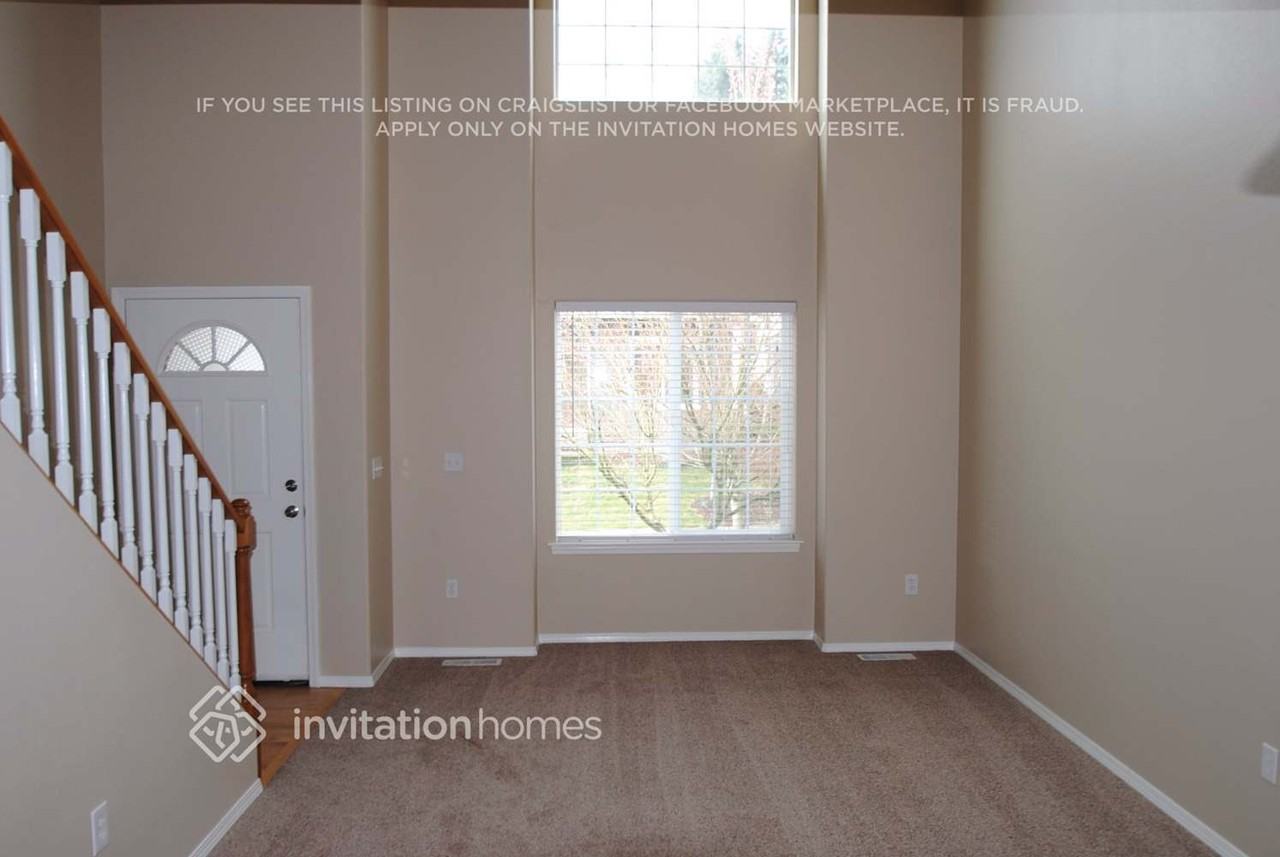 13925 26th Ave W - Photo 2 of 11