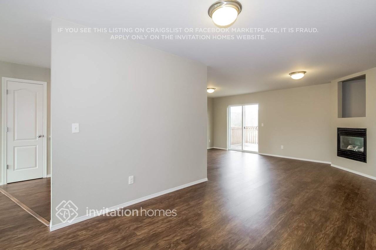 205 Phoenix Ave Sw - Photo 4 of 22
