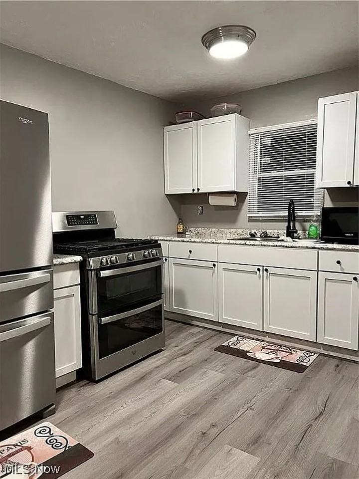 4309 E 142nd St - Photo 5 of 12