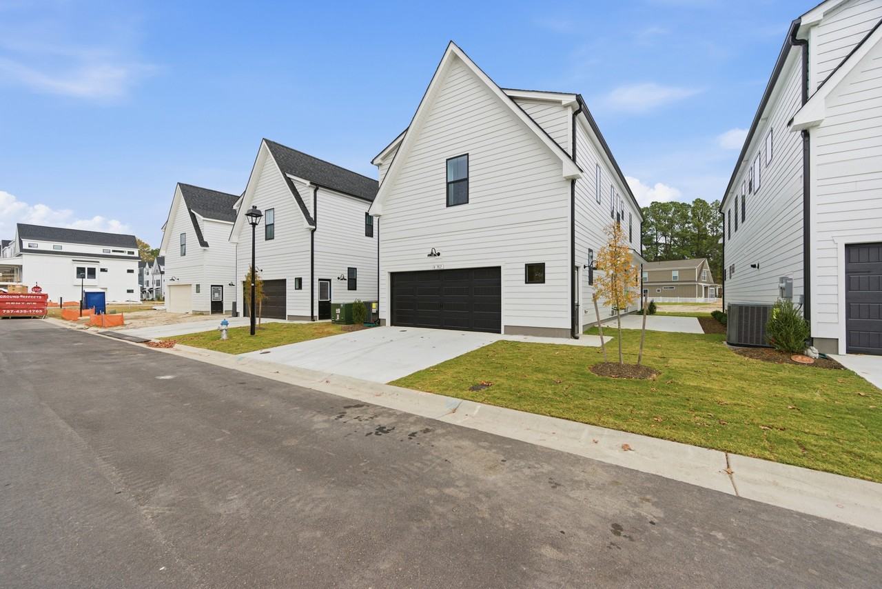 917 Calhoun Way - Photo 3 of 27