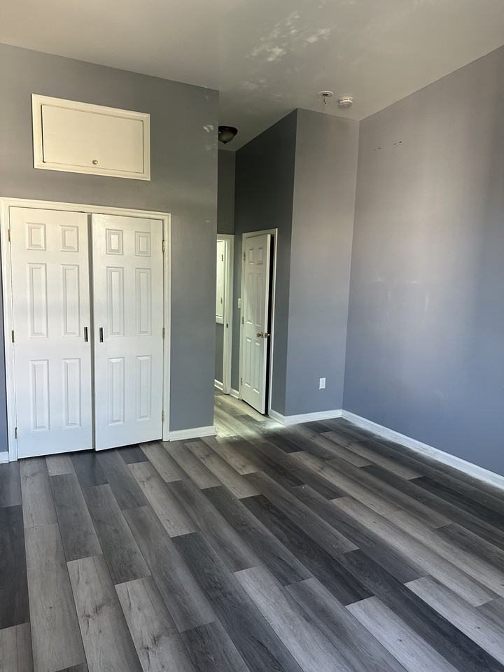 425 N Milton Ave - Photo 4 of 13