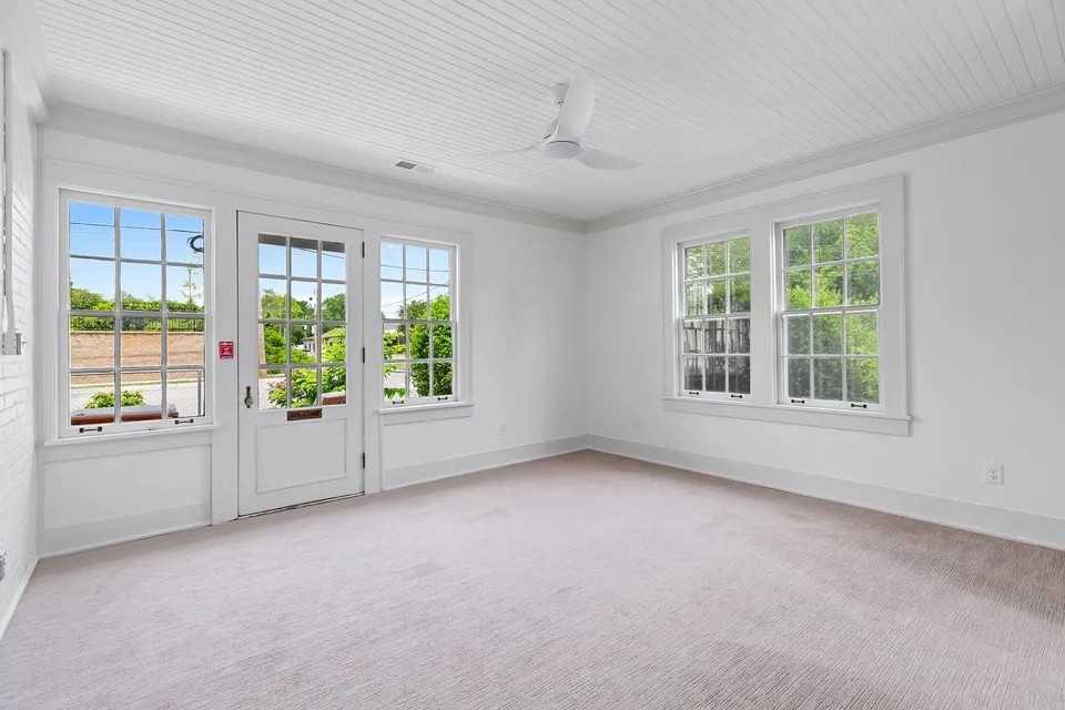 59 Perry St #59 - Photo 7 of 14