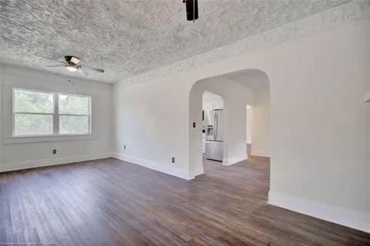 1306 Osceola Ave - Photo 3 of 8