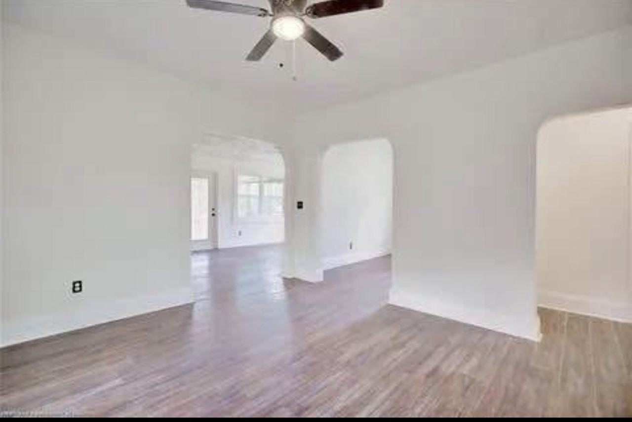 1306 Osceola Ave - Photo 4 of 8