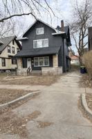 featured image of 3333 Gillham Rd