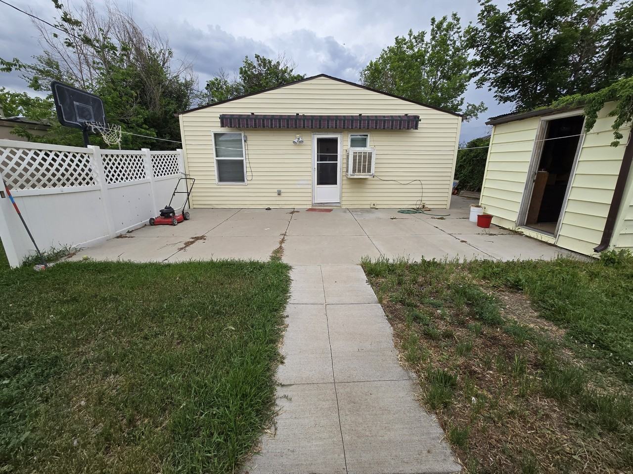 1165 Nome St - Photo 5 of 16