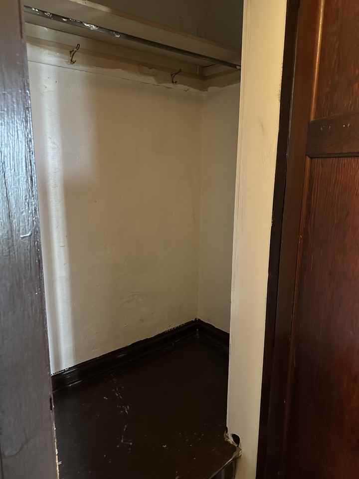 2016 Kinzie Ave #1 - Photo 2 of 12