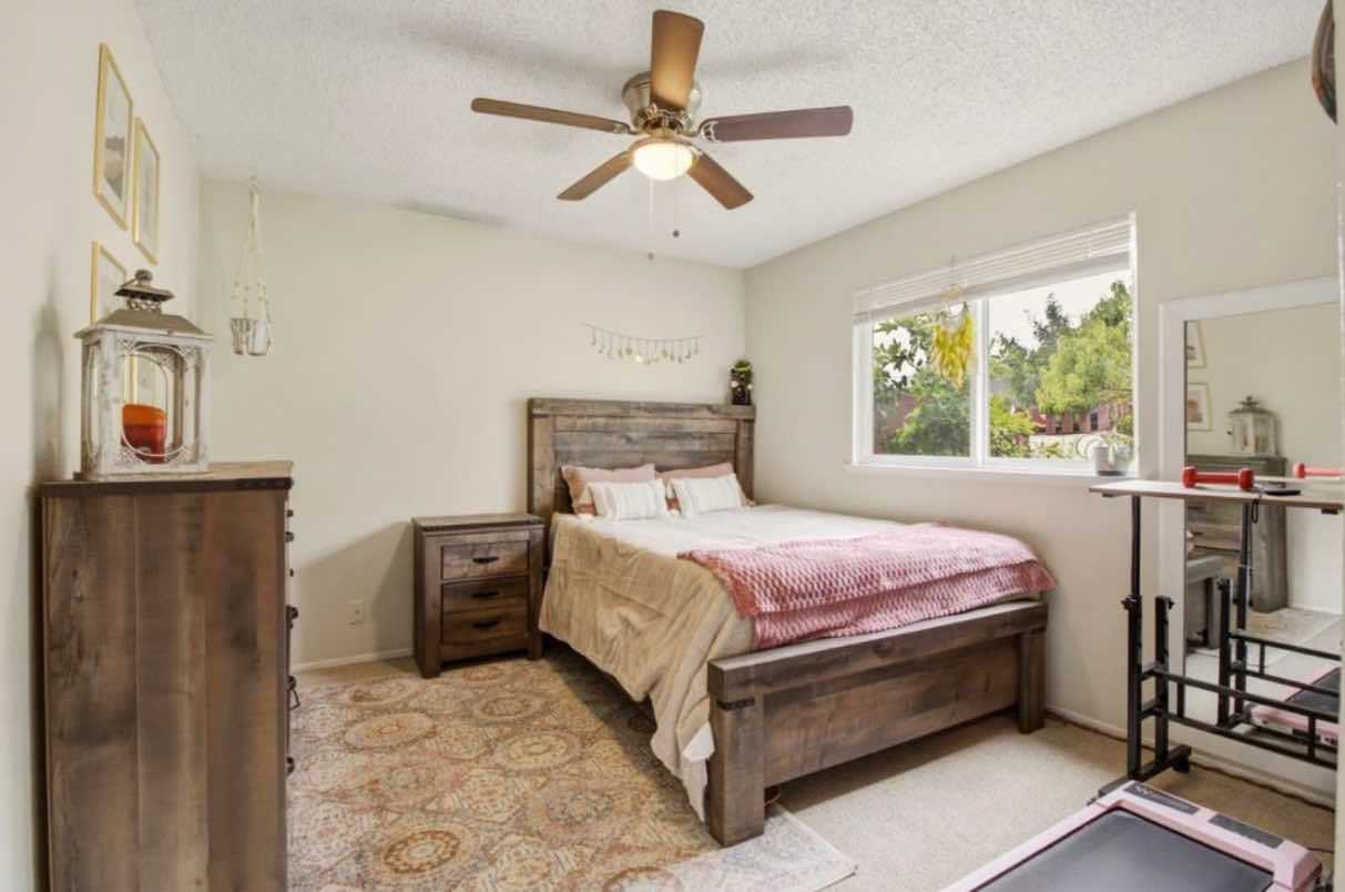 9101 Vernetta Way - Photo 2 of 13