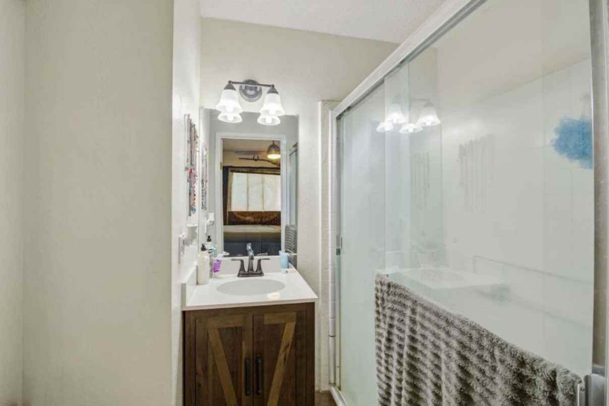 9101 Vernetta Way - Photo 4 of 13