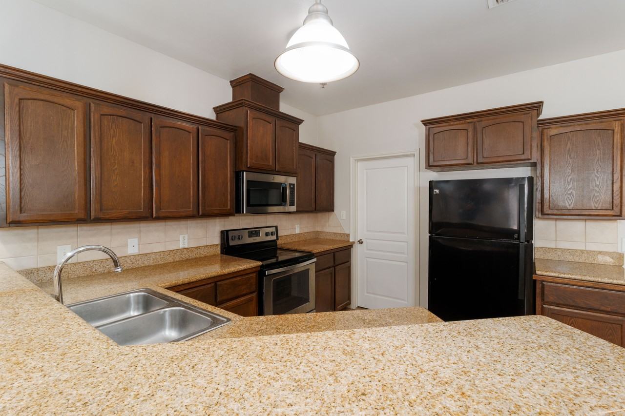 1303 W Fig Ave #1 - Photo 6 of 15