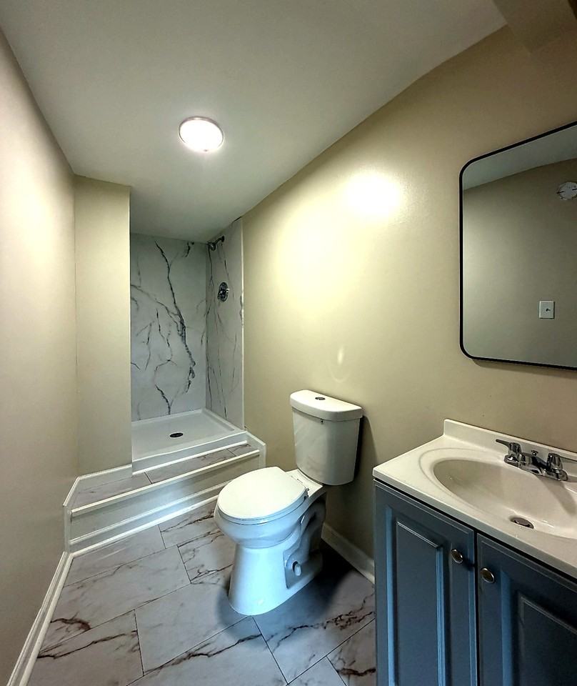801 Rutledge Dr - Photo 3 of 10