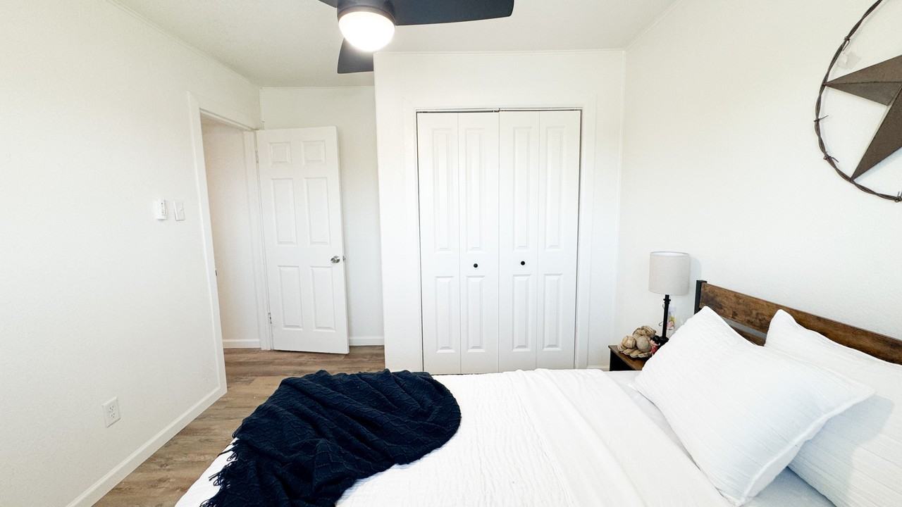 1710 9th St #24 - Photo 5 of 9