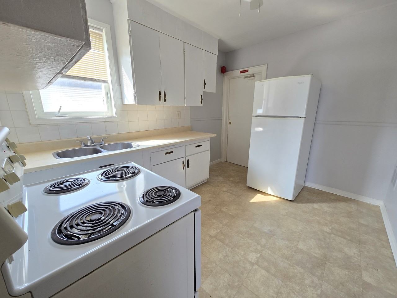480 Drew Street #1 - Photo 6 of 15
