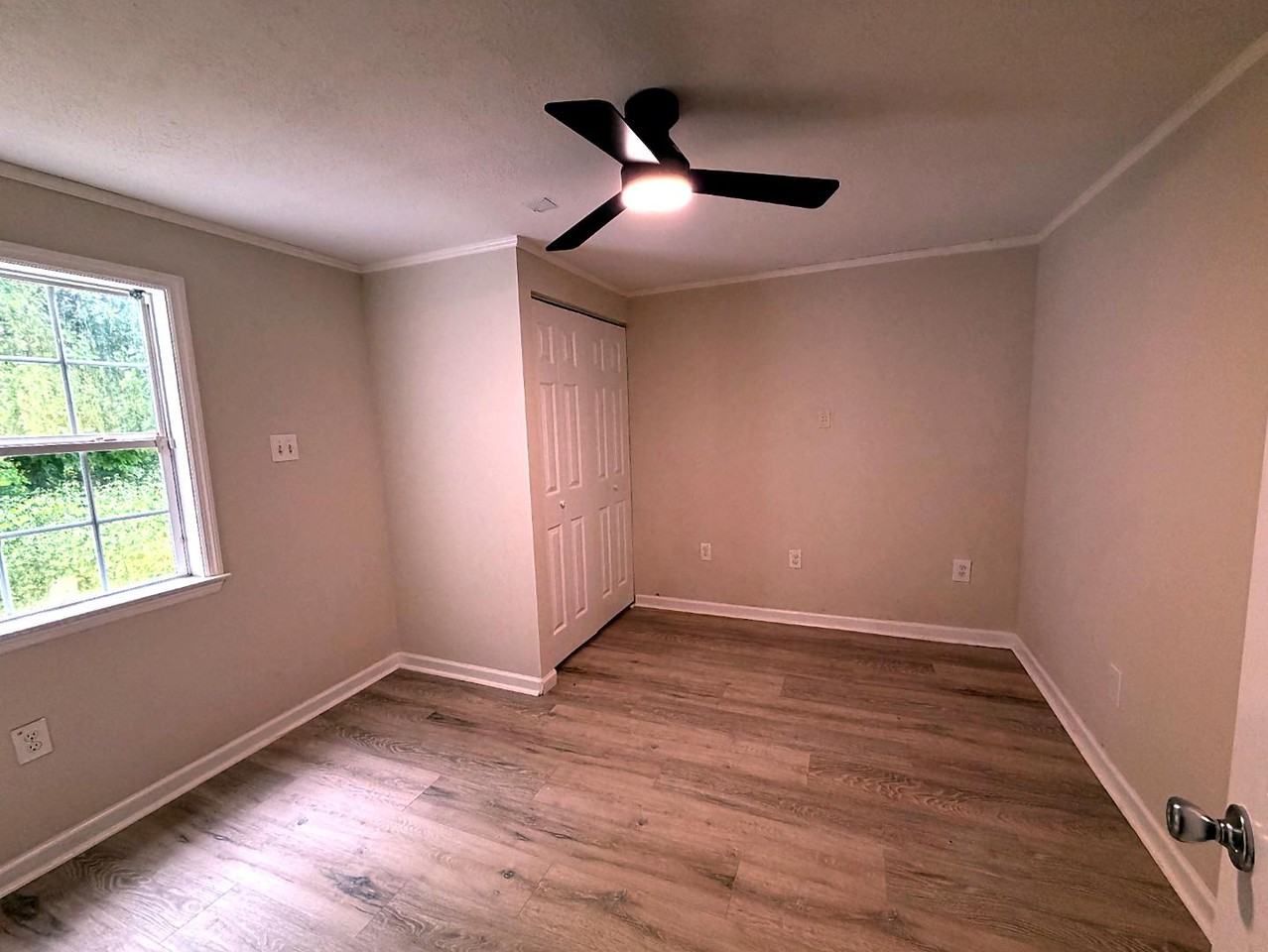 801 Rutledge Dr - Photo 4 of 11
