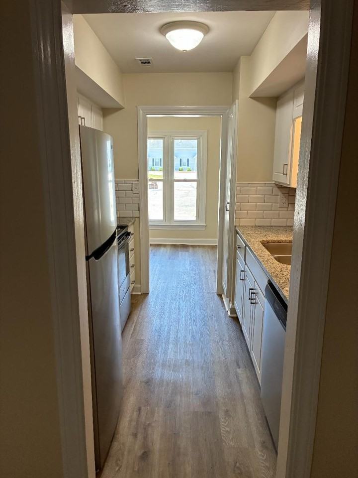 1604 Pecan Court - Photo 6 of 10
