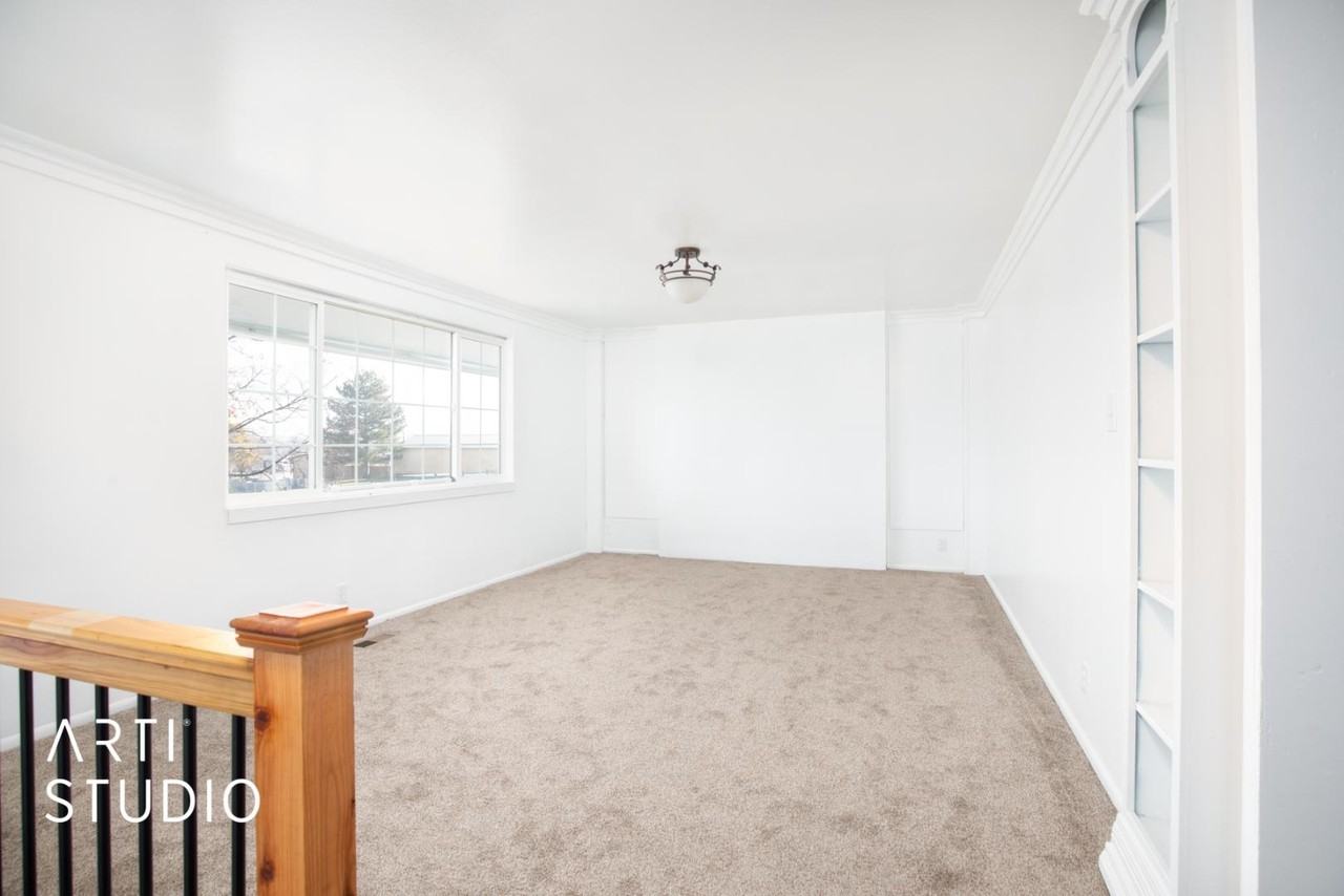 457 N 750 E - Photo 4 of 10