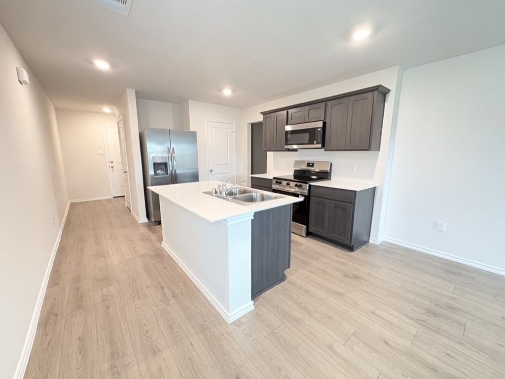 1144 Northfield Dr #1 - Photo 4 of 20