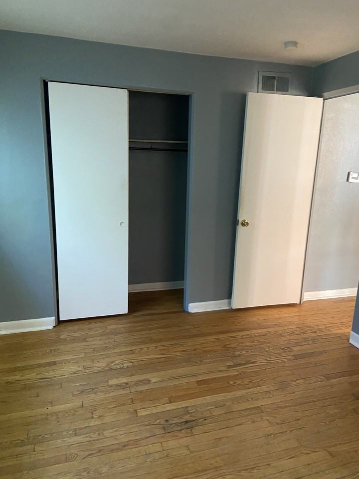 218 Bellerive Blvd #218 - Photo 4 of 15