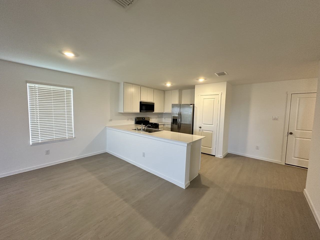 3703 Longleaf Dr #1 - Photo 4 of 15