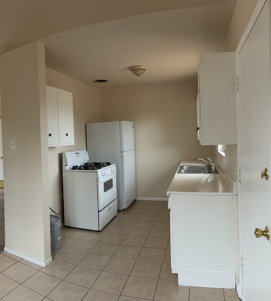 5140 Tropicana Ave #1 - Photo 7 of 11