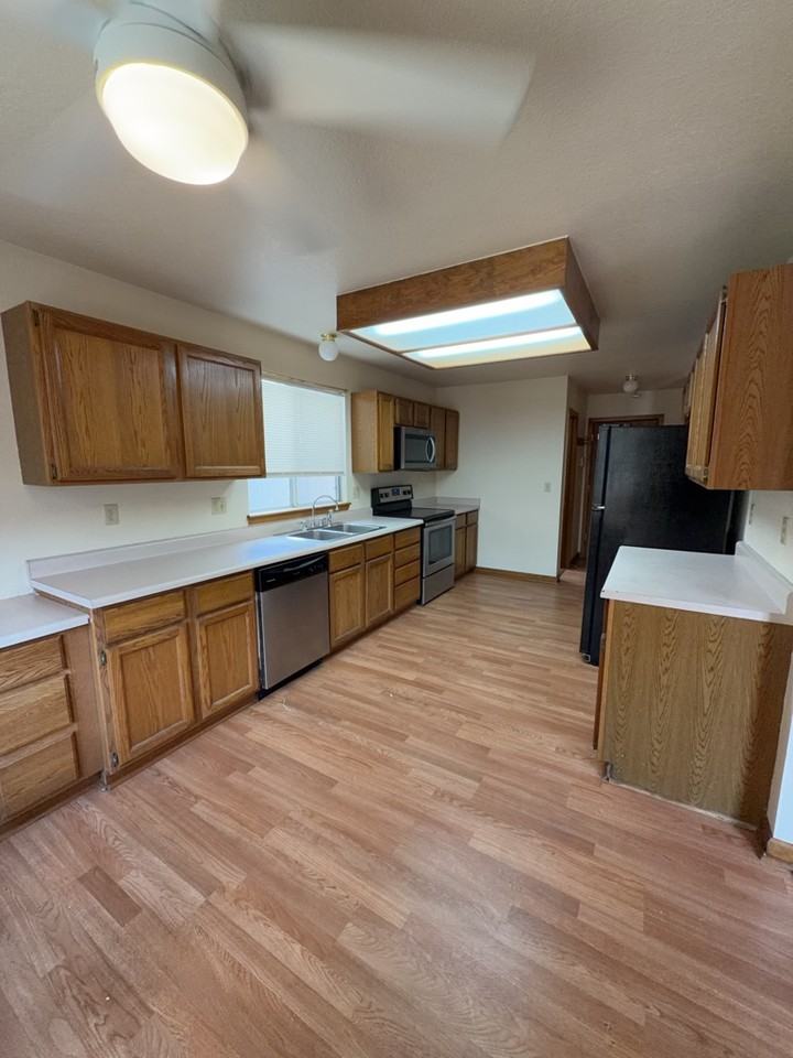 3960 Breaking Dawn St #1 - Photo 4 of 18