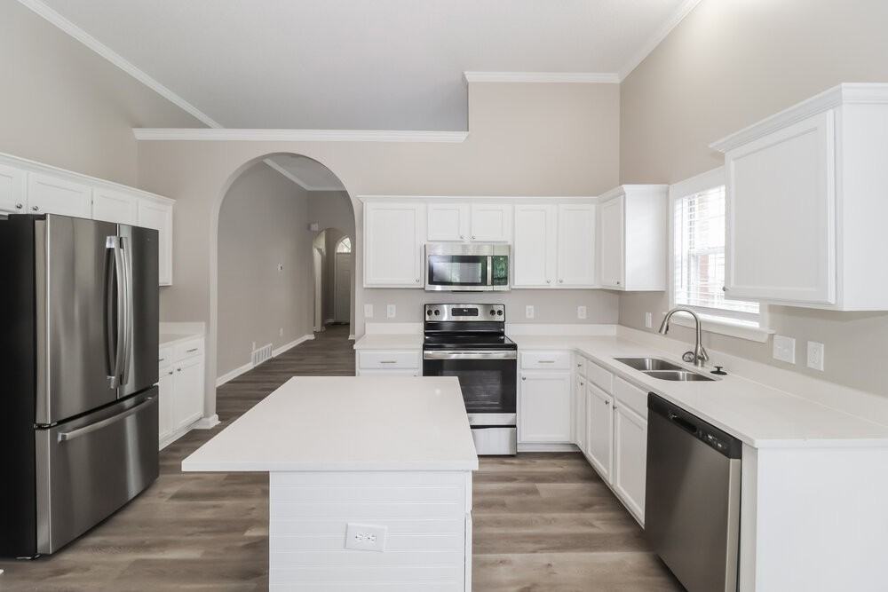 8645 Valmont Cir - Photo 7 of 16