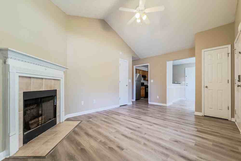 1116 Kramden Ct - Photo 4 of 16