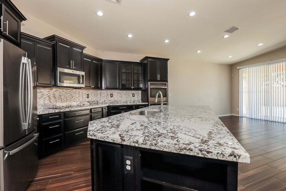 22258 E Cherrywood Ct - Photo 6 of 16