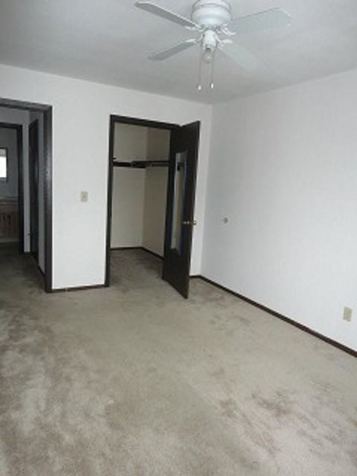 Studio to Two Bedroom Units located at 202 1st St in Rothschild - Photo 2 of 5