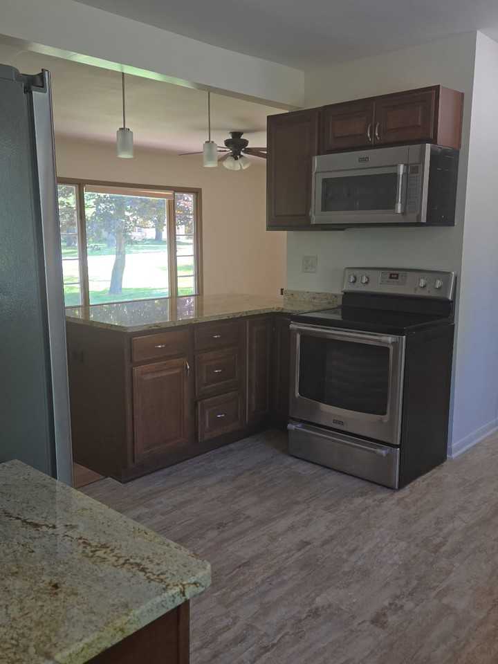 2315 S Lombardy Ln #1 - Photo 7 of 19