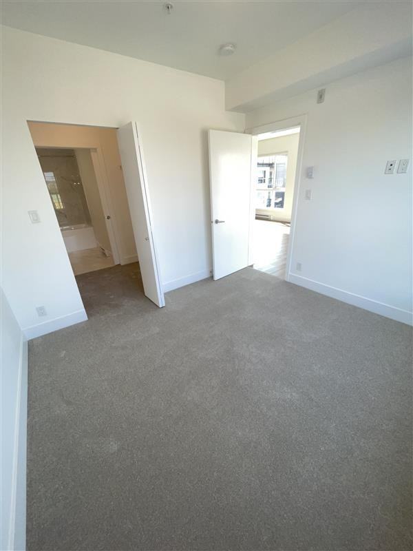 3070 Kilpatrick Ave - Photo 6 of 13